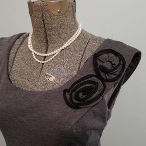 Gray stretch dress with roses